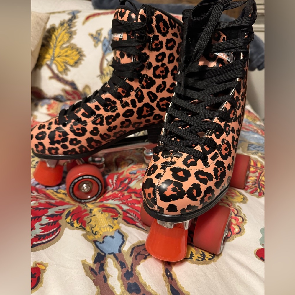 Impala Rollerskates (Leopard Print) Size 8 women’s